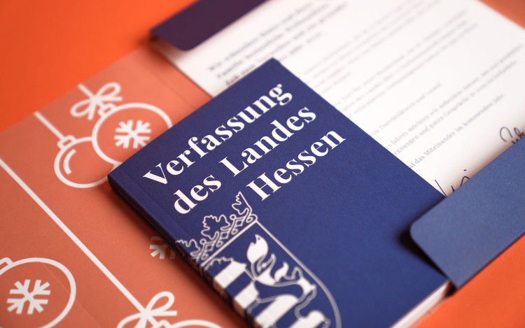 Hessische Verfassung Booklet in Versandmappe
